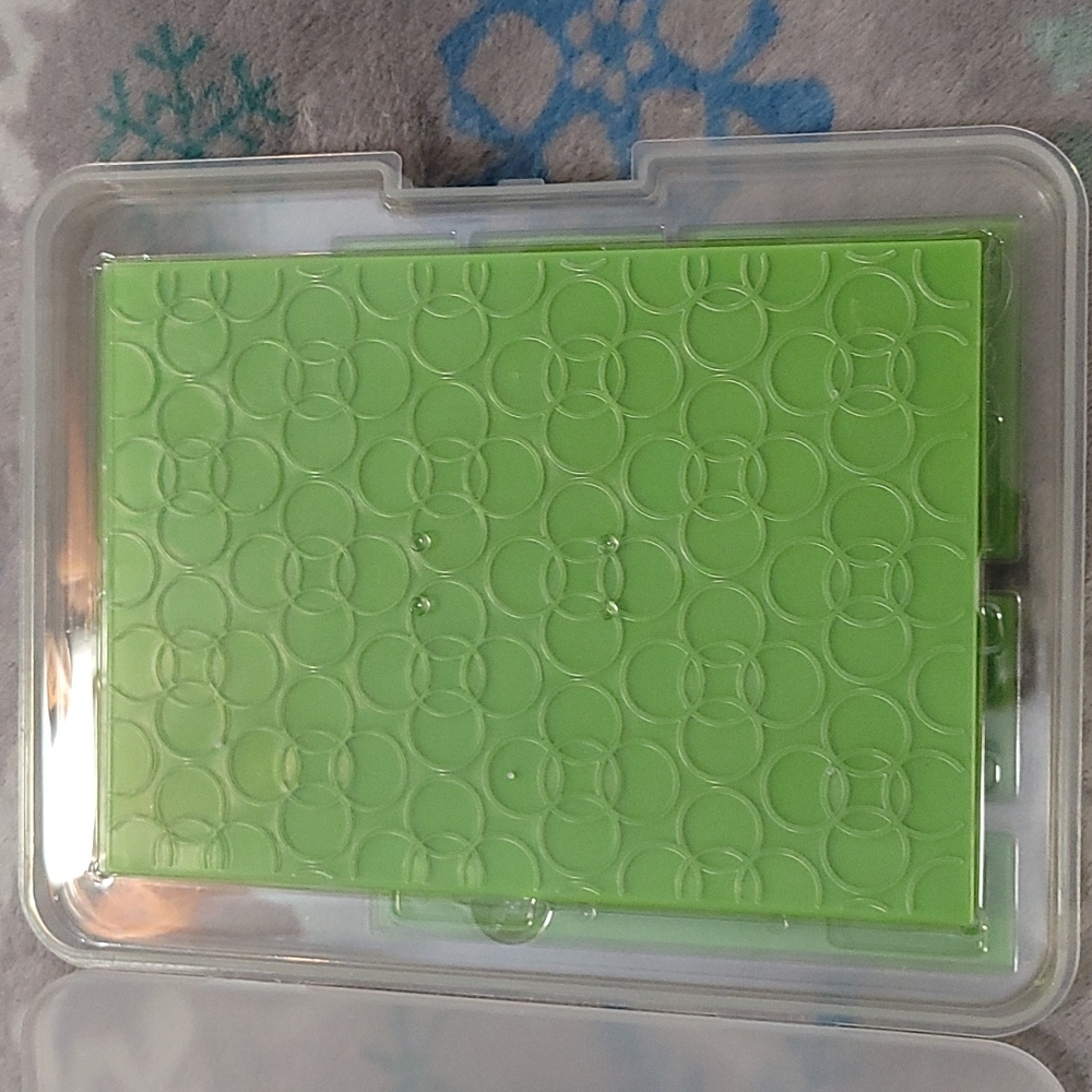 Cuttlebug Provo Craft set - Picture 4 of 5